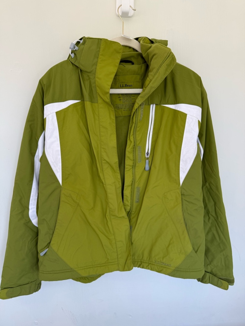 L.L.Bean Men’s Olive Green Insulated Jacket